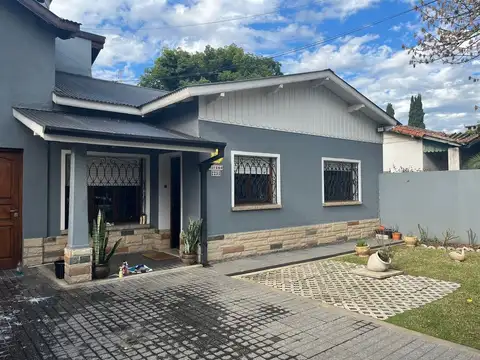 CASA EN VENTA EN CALZADA  PISCINA Y QUINCH0
