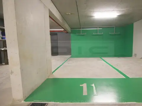 Cochera en venta  en  Olivos