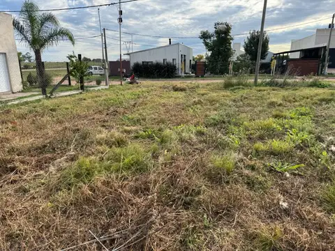 Vendo Terreno de 350 m2 en Caseros, Entre Ríos.