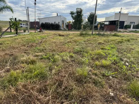 Vendo Terreno de 350 m2 en Caseros, Entre Ríos.