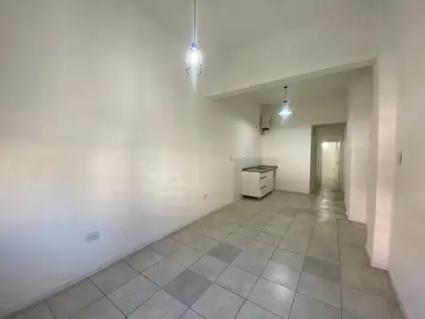 Depto Tipo Casa en Venta en Valentin Alsina, USD 40.000