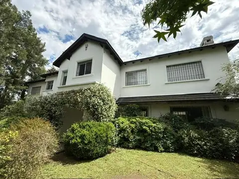 Casa en Alquiler de 5 dormitorios