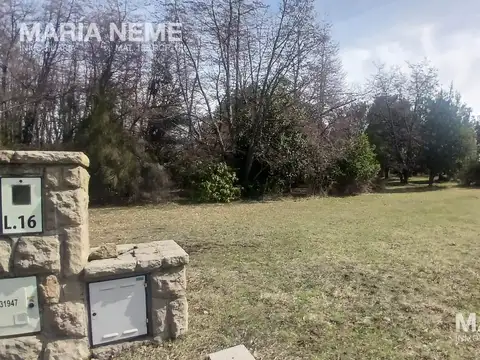 Terreno en corazon de Barrio Melipal. Inmejorable ubicacion y factibilidad!