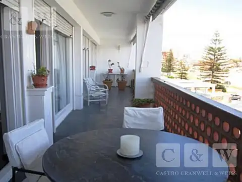 Departamento en Venta con 2 cocheras