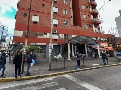 DEPARTAMENTO 2 AMB CON BALCON - AL FRENTE -