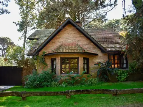 Casa Chalet  en Venta en Pinamar Norte, Pinamar, Costa Atlántica