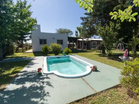 VENTA CASA A TERMINAR - BARRIO LAS TARDES ROLDAN.
