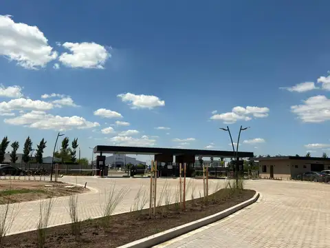 Terreno en Venta de 738,0 m2