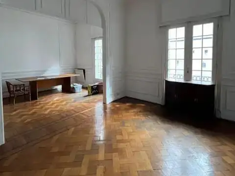 Venta. departamento 5 ambientes. Solis 300. Congreso.