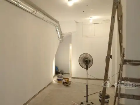 Exc. Local Comercial con Baño   Sótano a Mts. de Av. Monroe y a 2/c Av. Cabildo