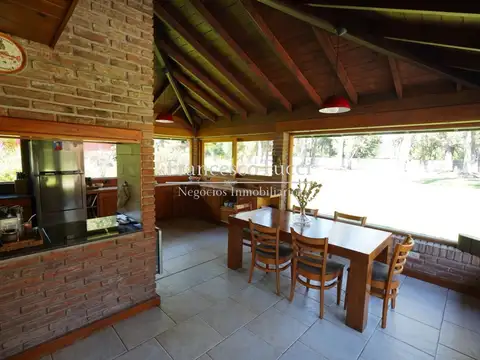 Casa 5 ambientes con 5 baños