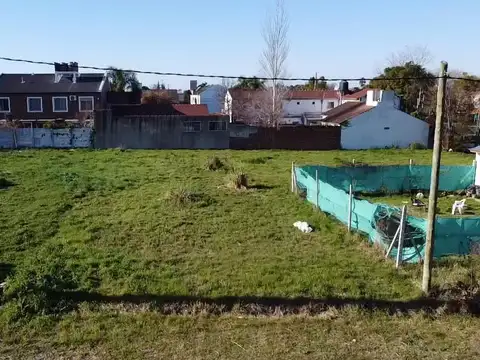 Dr Roberto Gaytan esquina Callao - Belen de Escobar