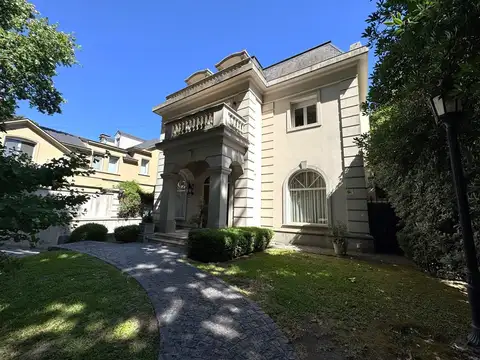 Casa en Venta en Acassuso Vias  /  Santa Fe, USD 1.380.000