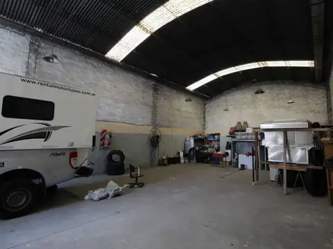 Galpon en Venta 8,66  mts Frente