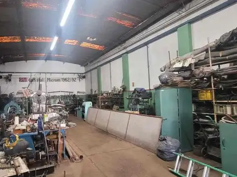 GALPON TALLER DEPOSITO C/OFICINA/Depto.3 Ambientes