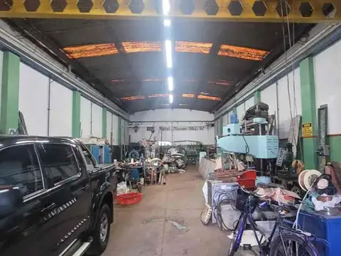 GALPON TALLER DEPOSITO C/OFICINA/Depto.3 Ambientes