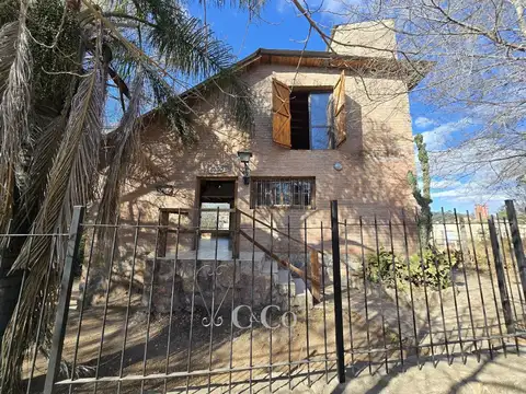 Casa 3 ambientes con 2 baños