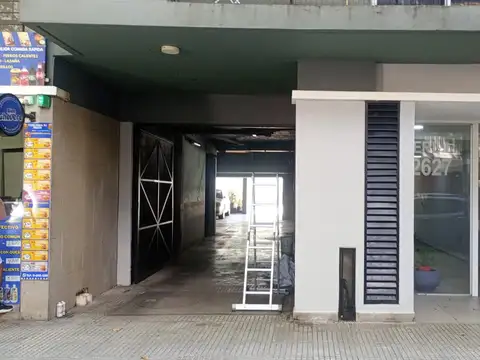 COCHERA descubierta zona Flores. Inversion aproximada 7%anual