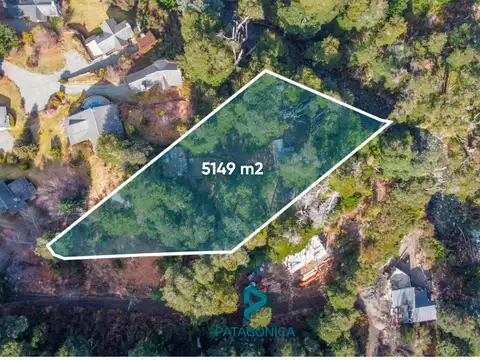 VENTA Casa 43m2 sobre lote de 5149m2 Apto 4 casas c/costa de Rio Bonito, con servicios. Altos de Manzano