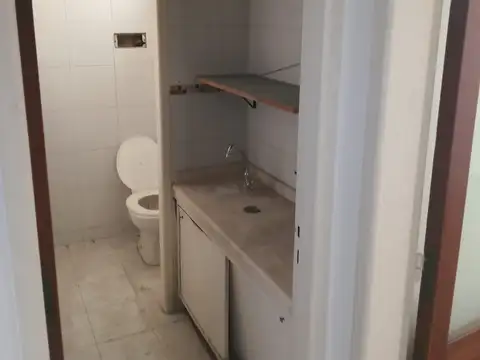 Oficina en Venta 60 años