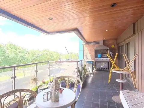 Av Del Libertador 1000, Piso 4