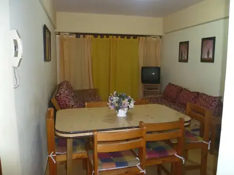 Departamento en Alquiler Temporal con 1 cochera