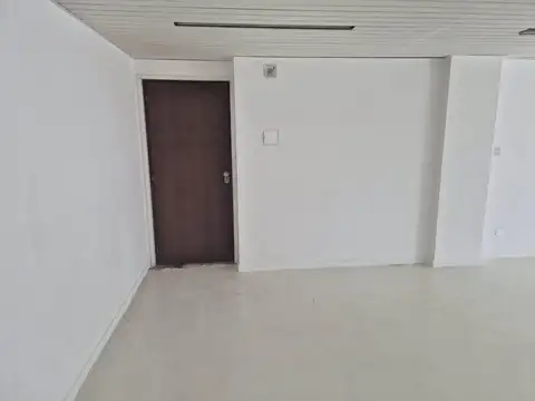 Oficina en Venta en Monserrat, $ 75.000