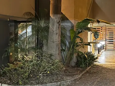 Cochera en Banfield Oeste