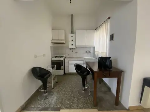 Depto Tipo Casa en Alquiler de 1 dormitorio