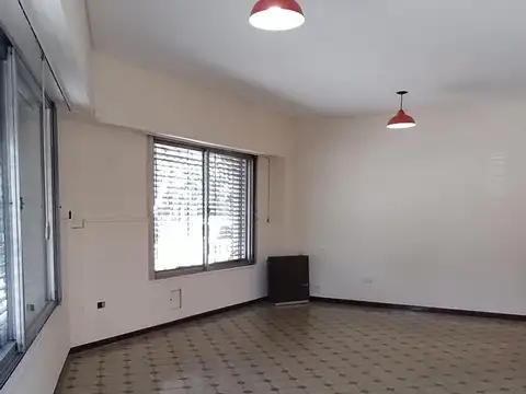 VENTA CASA VALENTIN ALSINA PATIO TERRAZA GARAGE