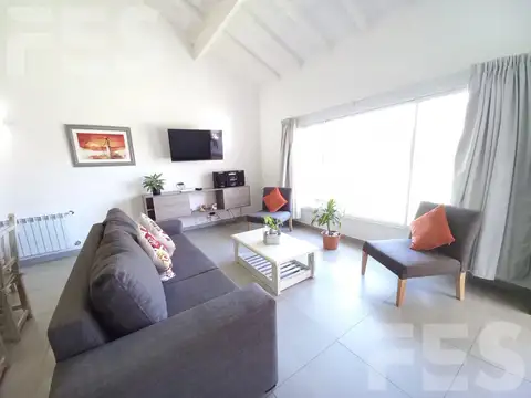 Casa en alquiler 4 ambientes Pinamar a metros del mar