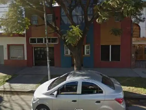 Excelente PH, a pocas cuadras de Centro Comercial