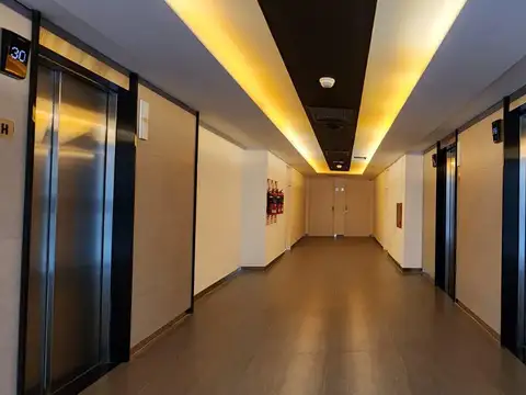 Oficina en Alquiler en Centro, USD 2.000