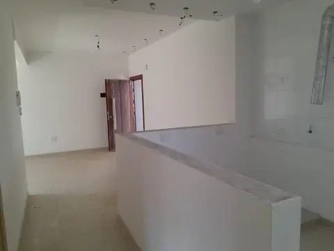 CARLOS CASARES  al 2700