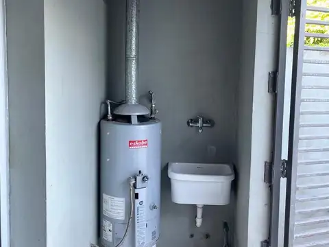 Depto Tipo Casa en Venta en La Plata, USD 118.000