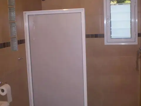 Casa en Alquiler Temporal con 2 cocheras