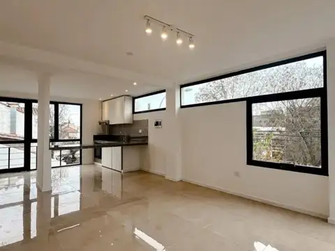 PH A LA VENTA 3 AMBIENTES CON COCHERA 