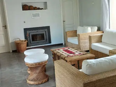 Casa en Alquiler al Este