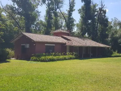 Casa 6 ambientes con 3 baños