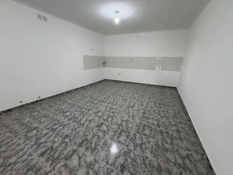 VENTA DE CASA QUINTA SOBRE LAGUNA LOS NARANJOS