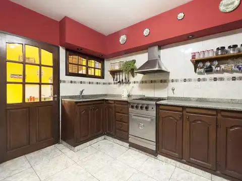 Depto Tipo Casa en Venta de 5 ambientes