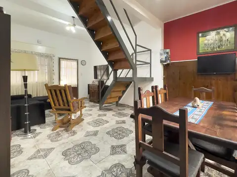 Depto Tipo Casa en Venta con 1 cocheras