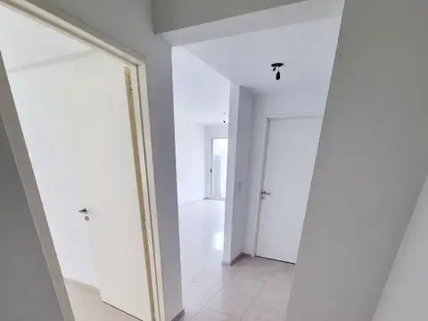 Castro Barros 800, Piso 4