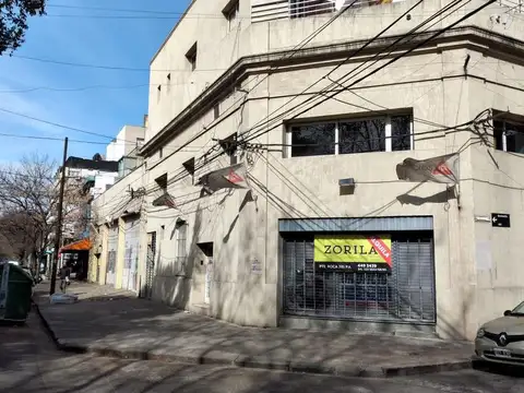 VENTA - LOCAL/DEPOSITO en San Lorenzo al 3500