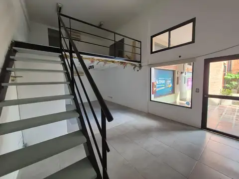 Blanco Encalada 88 Local 2  Lomas de San Isidro