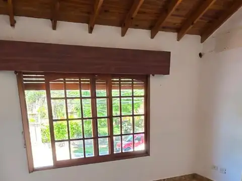 Dúplex  con cochera en San Miguel