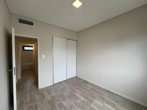 Departamento en Alquiler con 2 cocheras