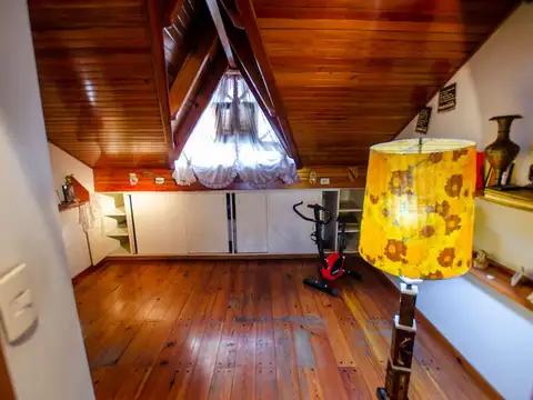 CASA VENTA MONTE GRANDE CON PILETA SOBRE DOS LOTES