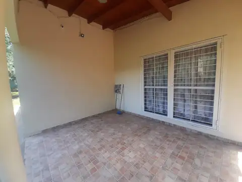 Casa 2 ambientes con 1 baño