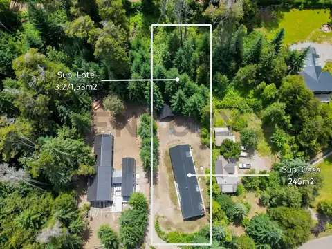 Casa 7 ambientes con 2 baños